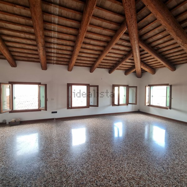 appartamento in affitto a Bassano del Grappa