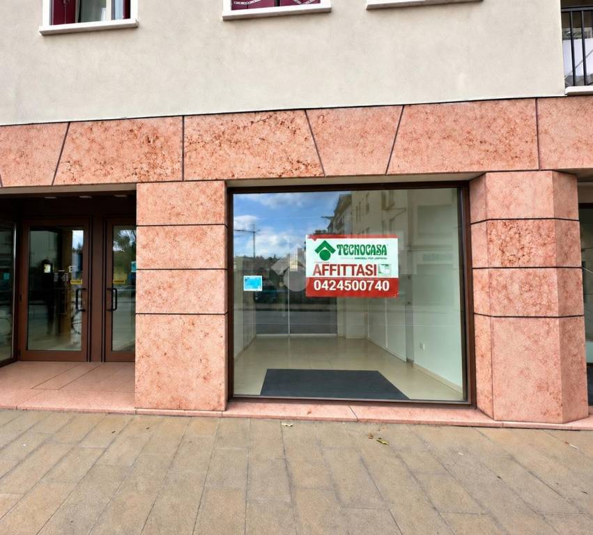 locale commerciale in affitto a Bassano del Grappa in zona Marchesane