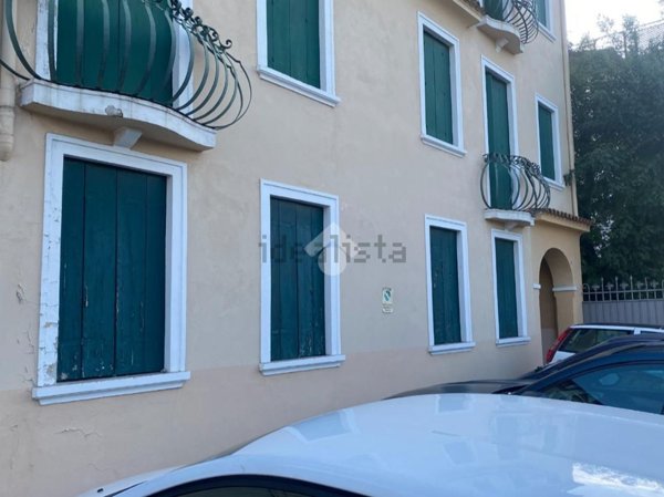ufficio in affitto a Bassano del Grappa