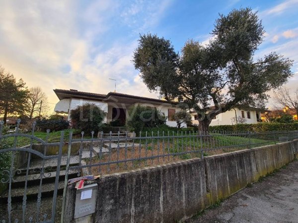 casa indipendente in affitto a Bolzano Vicentino