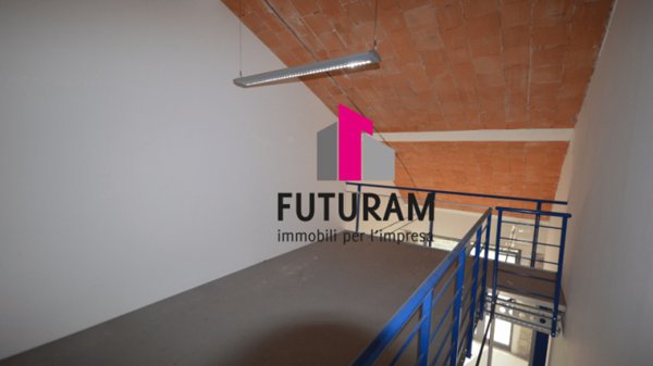 locale commerciale in affitto a Brendola