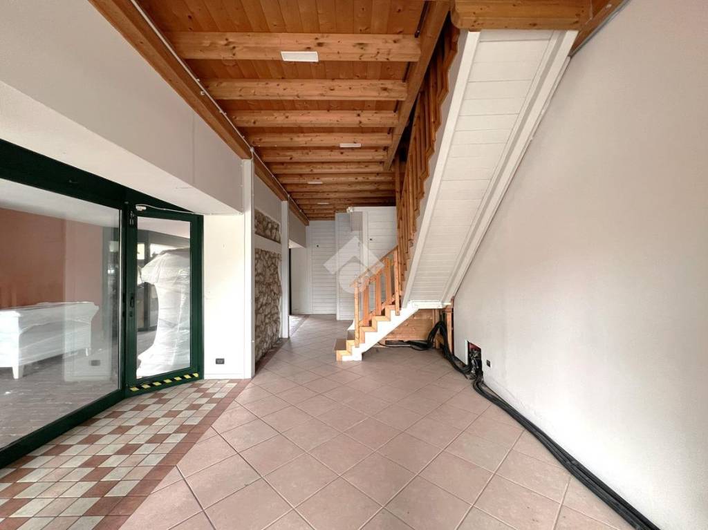 negozio in affitto a Brendola