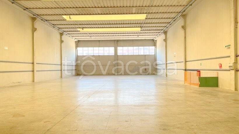 locale commerciale in affitto a Brendola