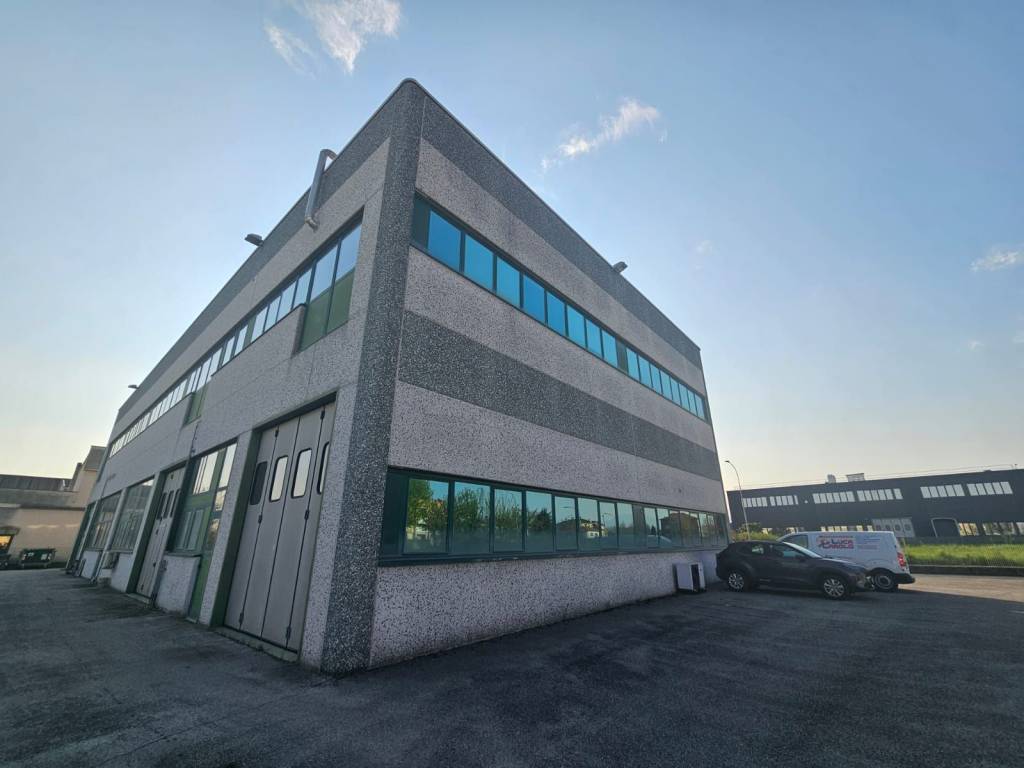 locale commerciale in affitto a Caldogno in zona Rettorgole