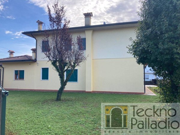 casa indipendente in affitto a Caldogno