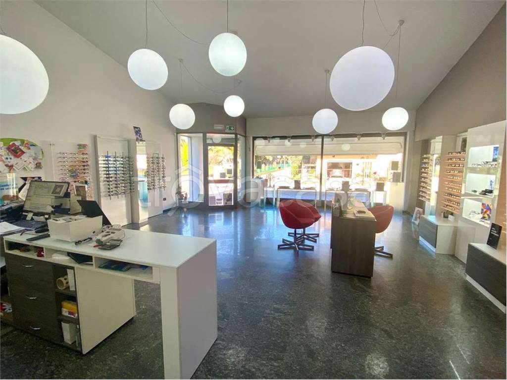 negozio in affitto a Caldogno in zona Rettorgole