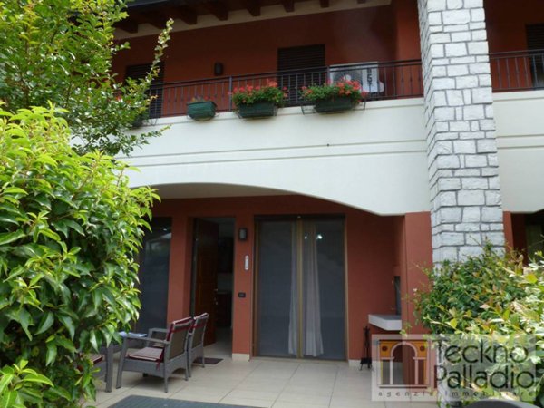 casa indipendente in affitto a Caldogno