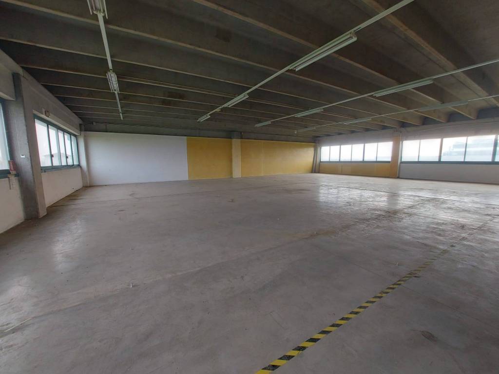 locale commerciale in affitto a Caldogno in zona Rettorgole