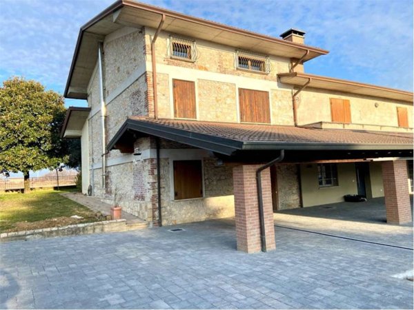 casa indipendente in affitto a Caldogno in zona Cresole