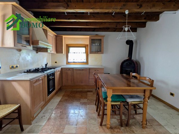casa indipendente in affitto a Calvene