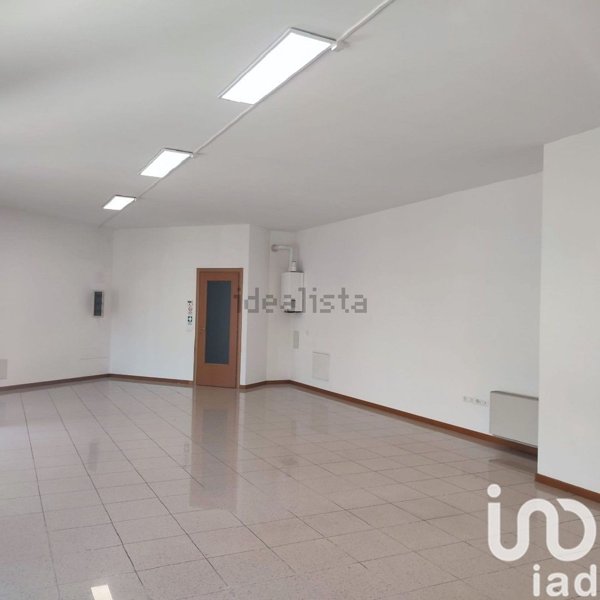 locale commerciale in affitto a Camisano Vicentino