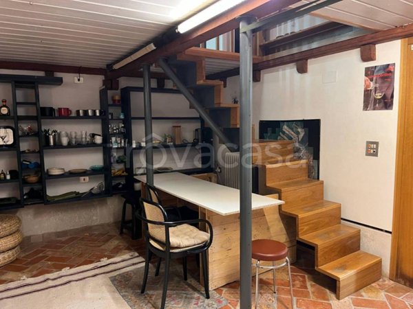 locale commerciale in affitto a Camisano Vicentino in zona Santa Maria