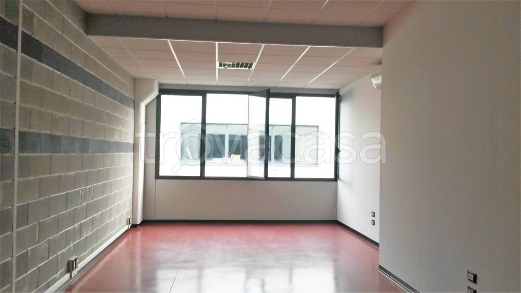 ufficio in affitto a Camisano Vicentino in zona Santa Maria