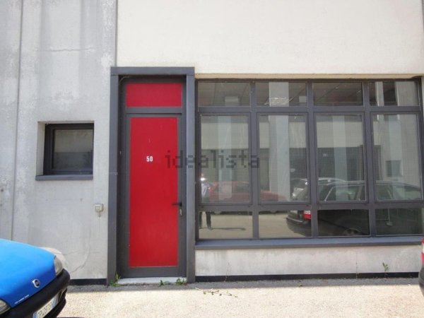 locale di sgombero in affitto a Camisano Vicentino
