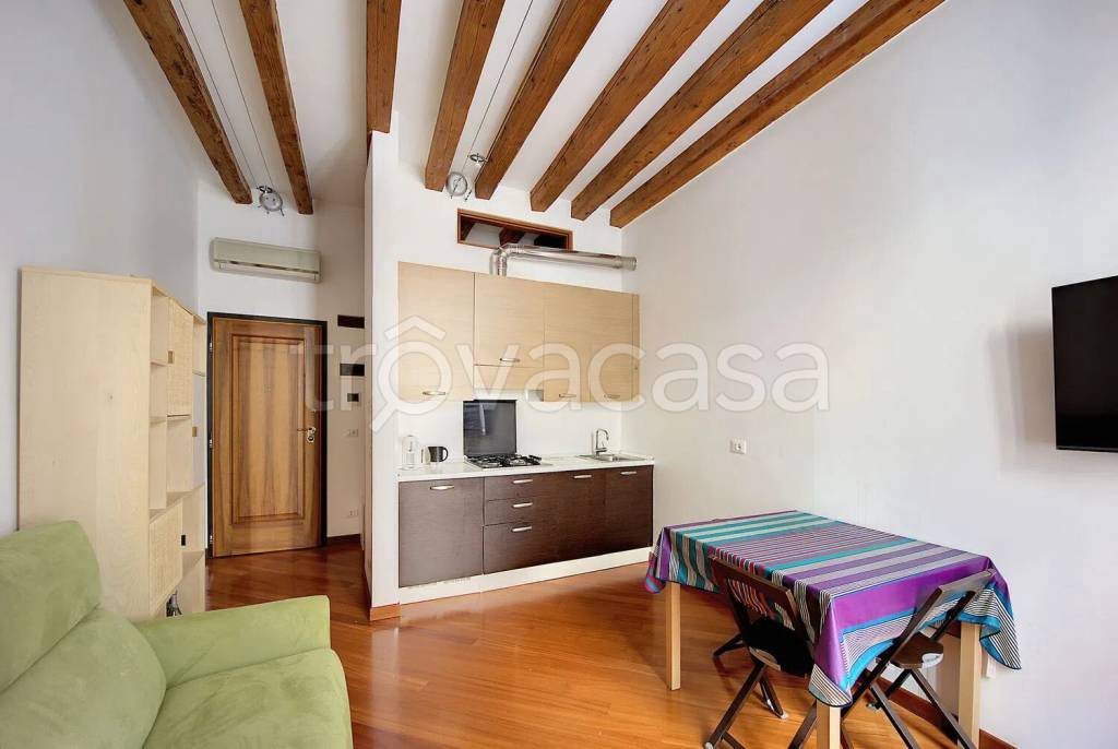 appartamento in affitto a Camisano Vicentino in zona Santa Maria