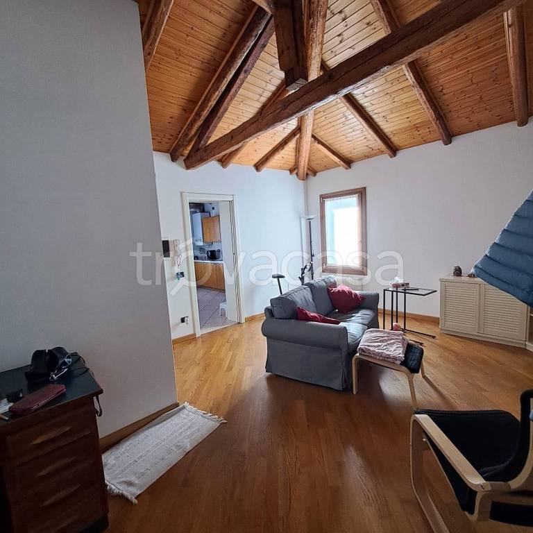 appartamento in affitto a Camisano Vicentino in zona Santa Maria