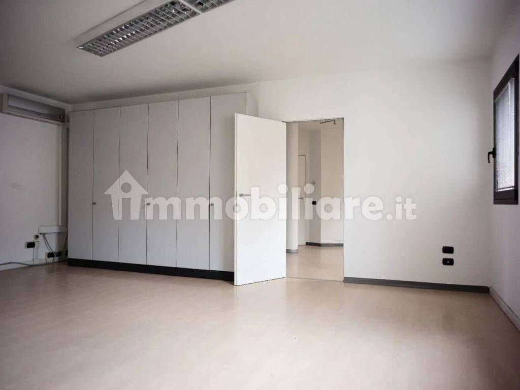 ufficio in affitto a Camisano Vicentino in zona Santa Maria