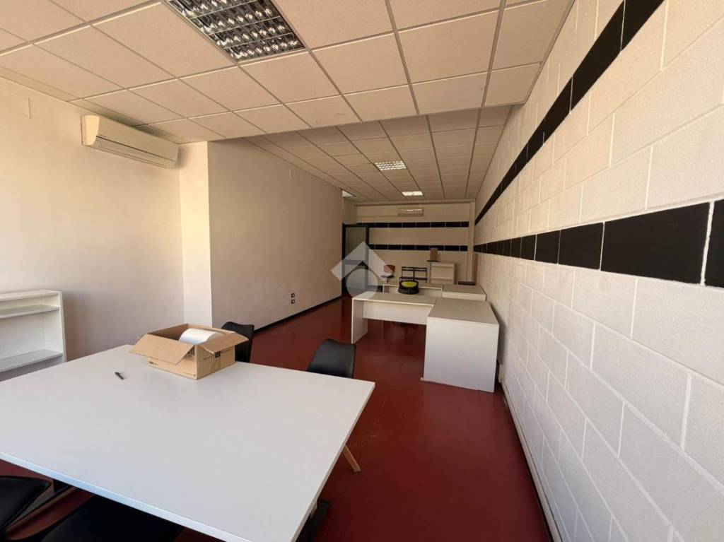 ufficio in affitto a Camisano Vicentino in zona Santa Maria