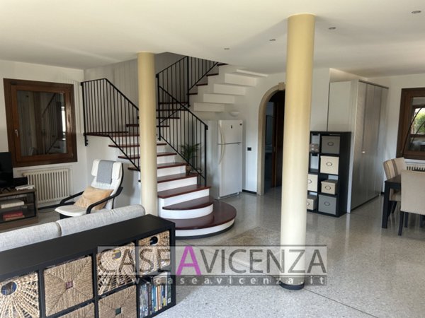 casa indipendente in affitto a Camisano Vicentino