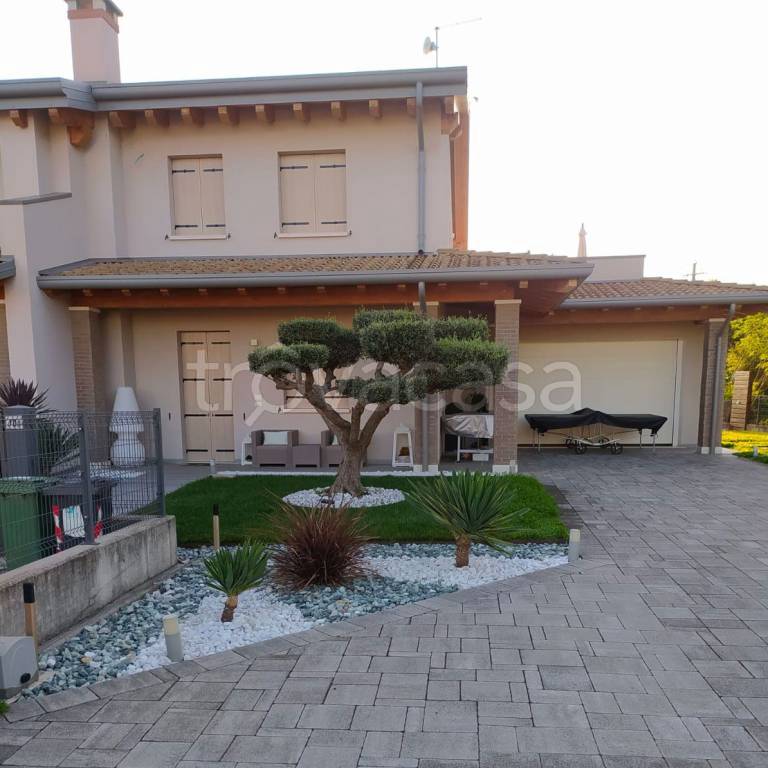 casa indipendente in affitto a Cassola