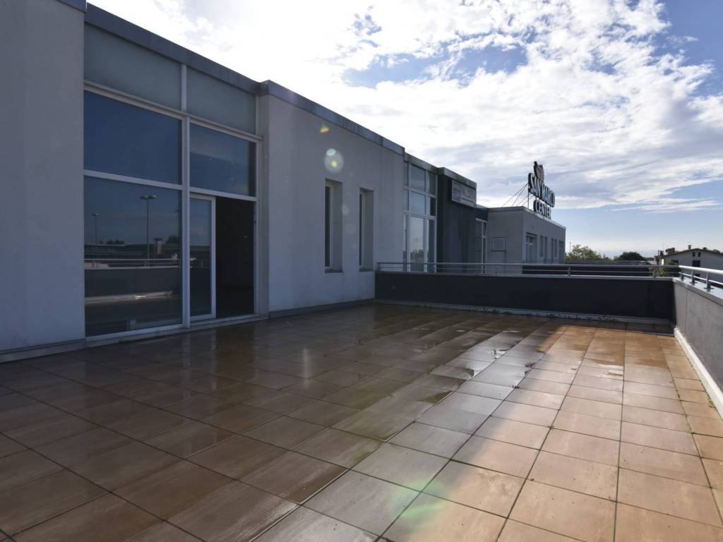 ufficio in affitto a Cassola