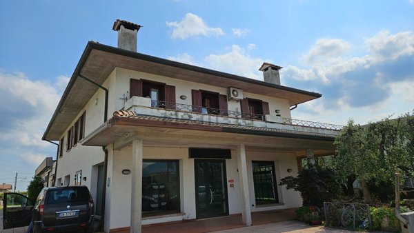 negozio in affitto a Cassola