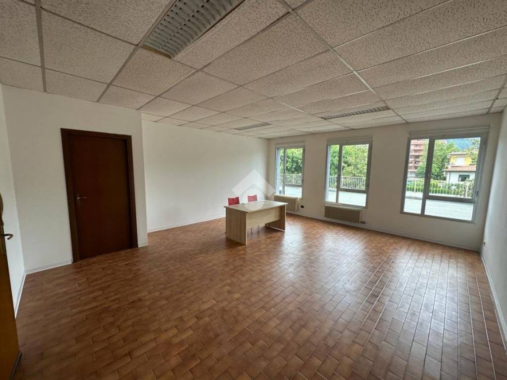 ufficio in affitto a Cassola