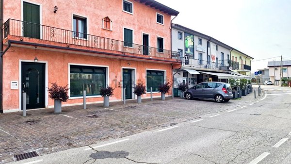 negozio in affitto a Cassola in zona San Zeno