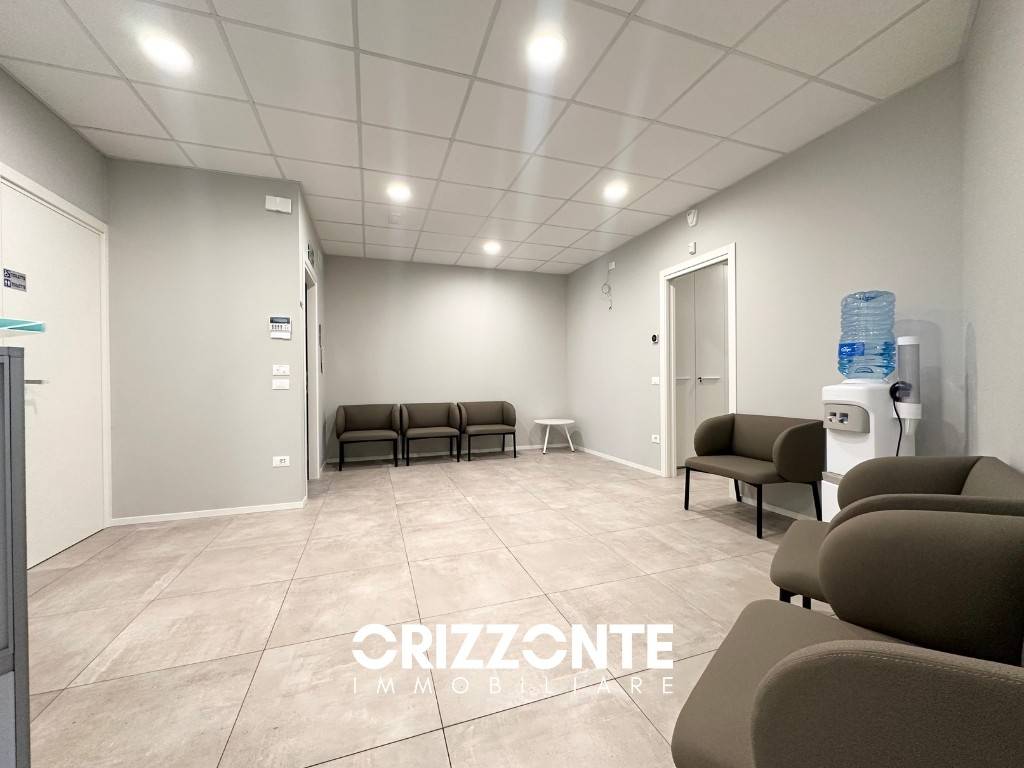 ufficio in affitto a Cassola in zona San Zeno