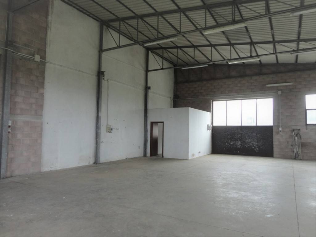locale commerciale in affitto a Cassola in zona San Zeno