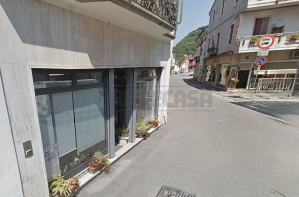 locale commerciale in affitto a Castelgomberto