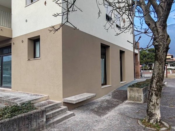 negozio in affitto a Chiuppano