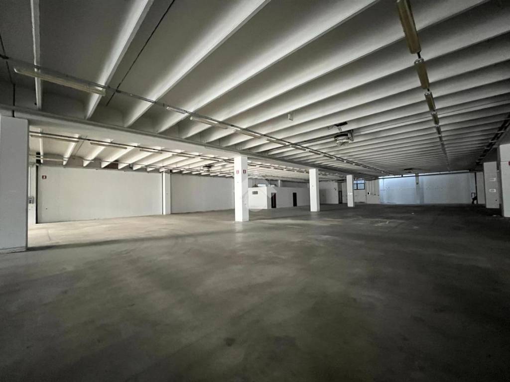 locale commerciale in affitto a Chiuppano