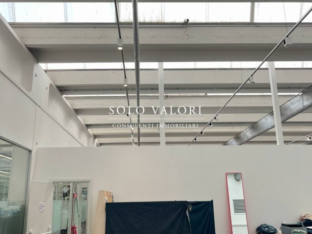 locale commerciale in affitto a Chiuppano