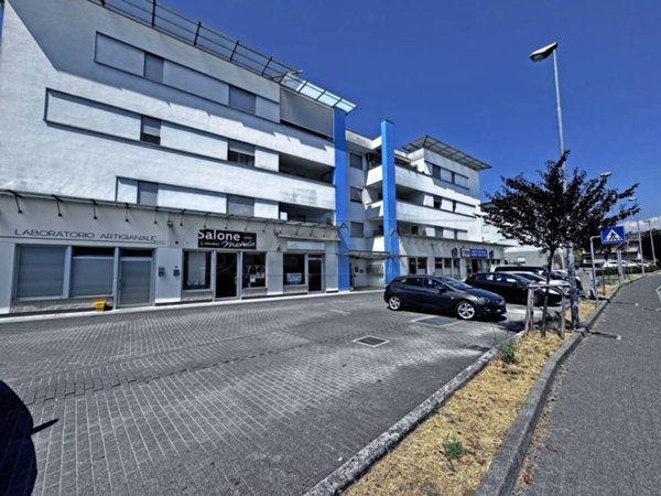locale commerciale in affitto a Cornedo Vicentino
