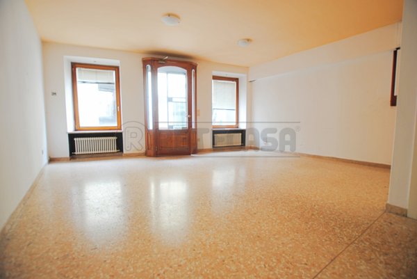 locale commerciale in affitto a Cornedo Vicentino in zona Cereda