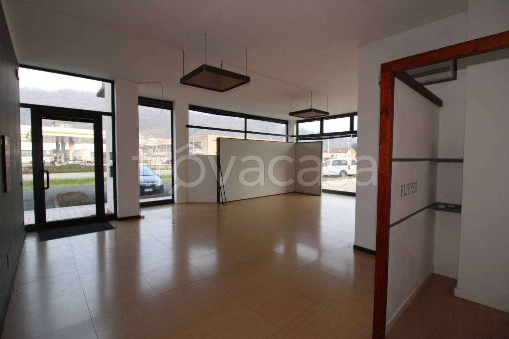 negozio in affitto a Cornedo Vicentino