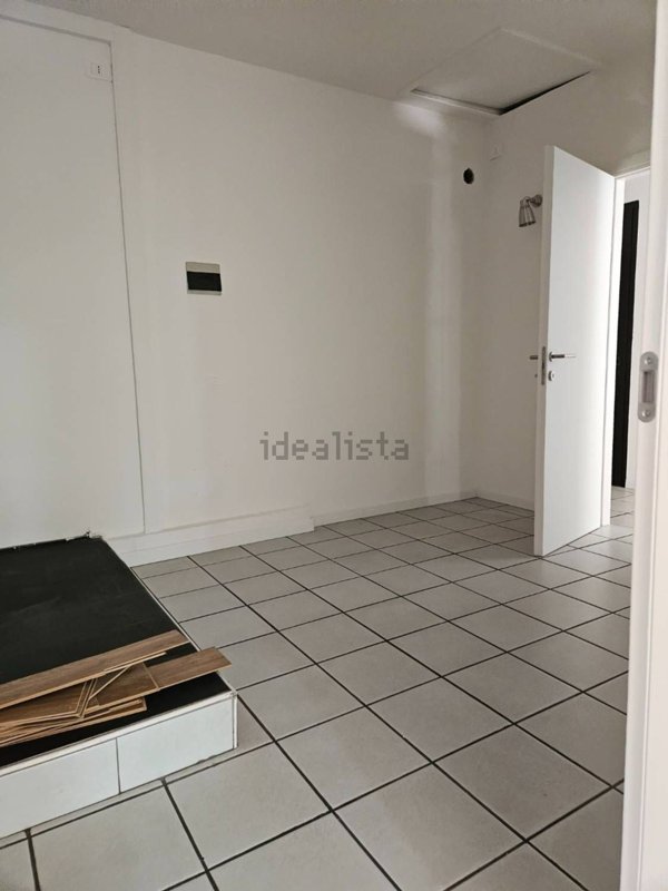 ufficio in affitto a Costabissara