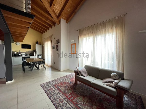 appartamento in affitto a Costabissara