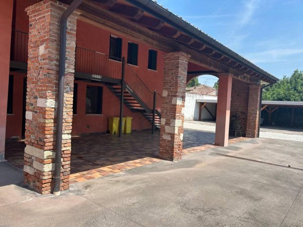 appartamento in affitto a Costabissara in zona Motta