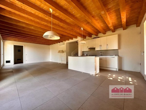 casa indipendente in affitto a Costabissara