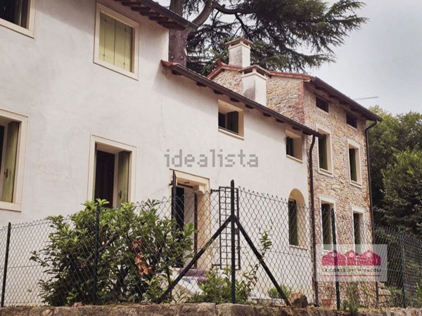 casa indipendente in affitto a Creazzo