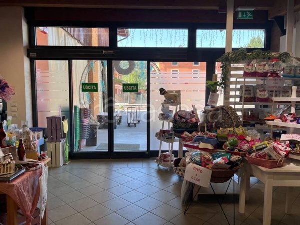 ufficio in affitto a Creazzo in zona Olmo