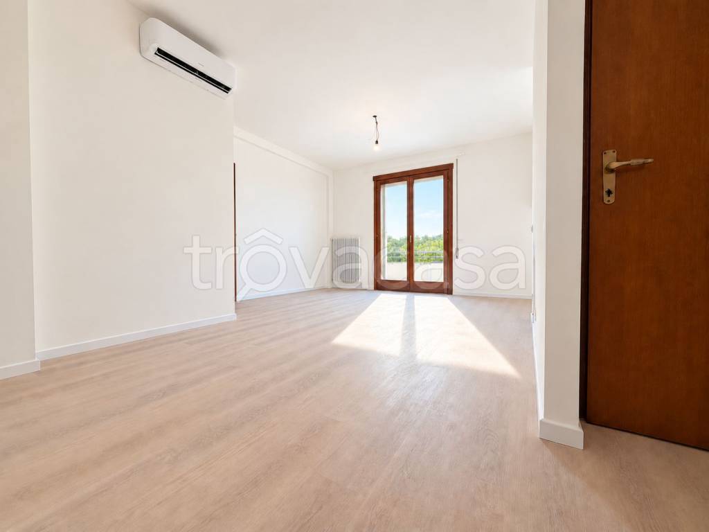 appartamento in affitto a Creazzo in zona Olmo