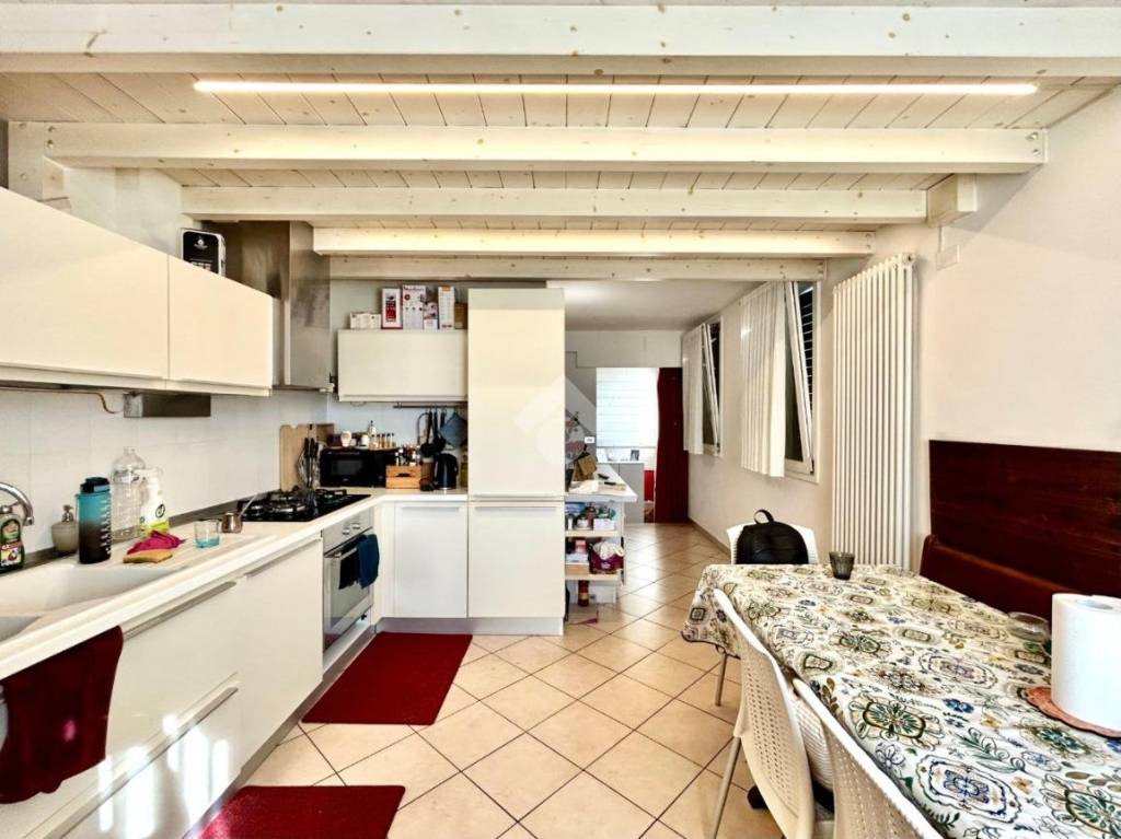 appartamento in affitto a Creazzo in zona Olmo