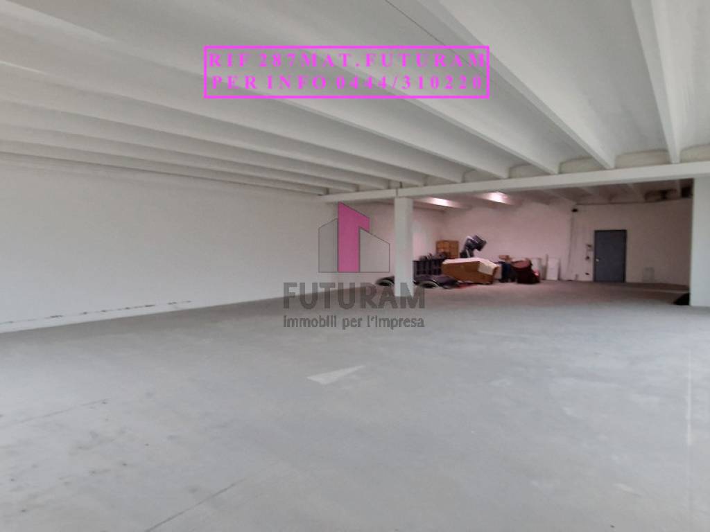 locale commerciale in affitto a Dueville