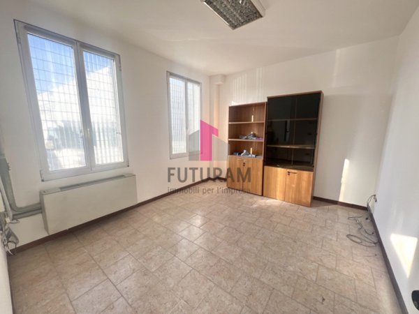 capannone in affitto a Dueville