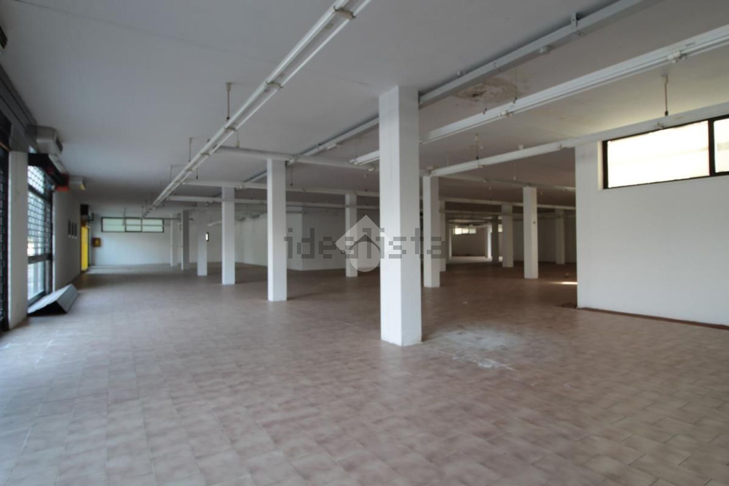 locale commerciale in affitto a Dueville in zona Passo di Riva