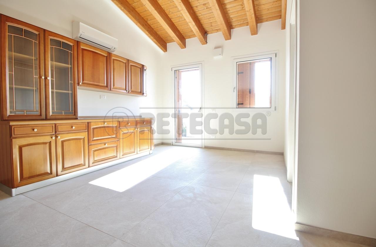 appartamento in affitto a Gambellara