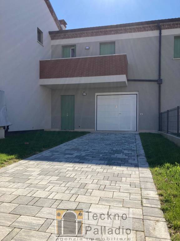 casa indipendente in affitto a Grisignano di Zocco